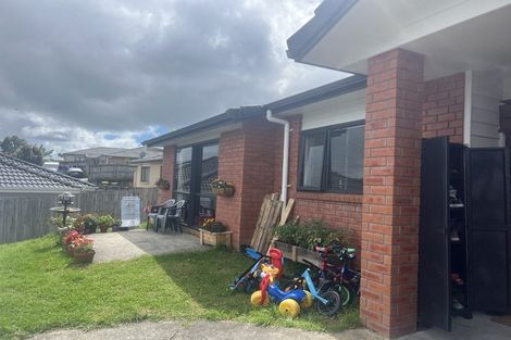 Photo of property in 63 Tiriwa Drive, Massey, Auckland, 0614