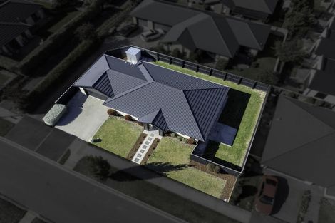 Photo of property in 74a Shillingford Boulevard, Rolleston, 7615
