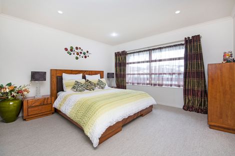 Photo of property in 11 Bellagio Way, Flat Bush, Auckland, 2019