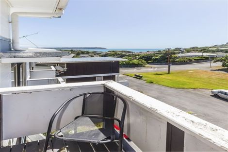 Photo of property in 6/12 Thornley Street, Titahi Bay, Porirua, 5022