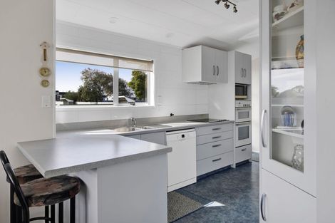 Photo of property in 30a Disraeli Street, Hawera, 4610