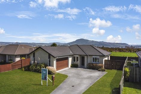 Photo of property in 27 Carroll Place, Owhata, Rotorua, 3010