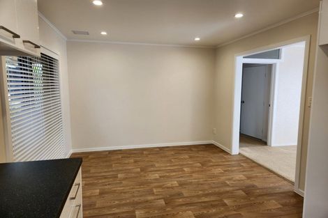 Photo of property in 39a Sturges Road, Henderson, Auckland, 0612