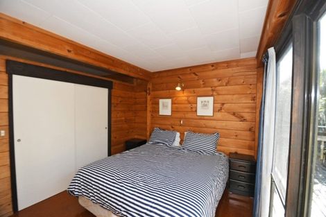 Photo of property in 103 Leigh Road, Leigh, 0985