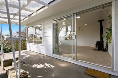 Photo of property in 19 Carey Street, Waitara, 4320
