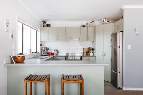 Photo of property in 5 Maggie Place, Ohauiti, Tauranga, 3112