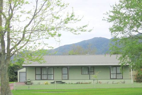 Photo of property in 124 Stanley Avenue, Te Aroha, 3320