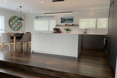 Photo of property in 74 Abilene Crescent, Churton Park, Wellington, 6037