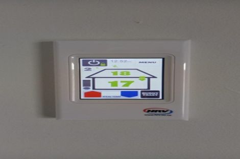 Photo of property in 1/141 Birkdale Road, Birkdale, Auckland, 0626