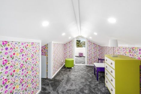 Photo of property in 102 Paremata Road, Paremata, Porirua, 5024