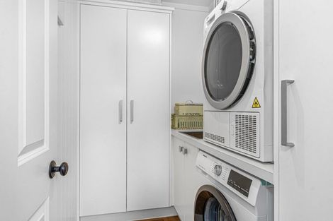 Photo of property in 3 Croydon Street, Woodend, 7610