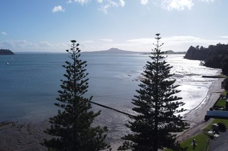 Photo of property in 1 The Parade, Bucklands Beach, Auckland, 2012