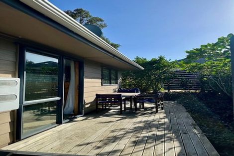 Photo of property in 21a Fraser Road, Narrow Neck, Auckland, 0624