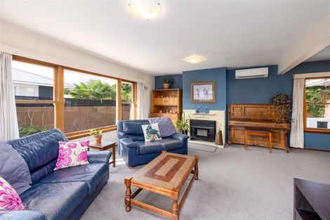 Photo of property in 8 Torquay Place, Bryndwr, Christchurch, 8053