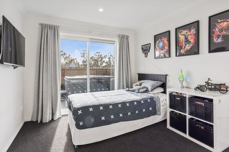 Photo of property in 70 Watkins Drive, Rangiora, 7400
