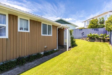 Photo of property in 33 South Road, Blagdon, New Plymouth, 4310