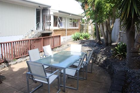 Photo of property in 3 Beldon Place, Pakuranga Heights, Auckland, 2010