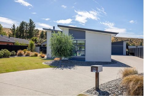 Photo of property in 25 Albert Drive, Clyde, 9330