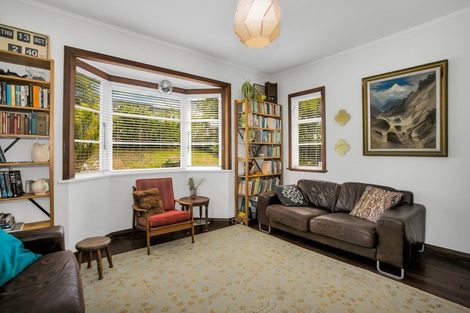 Photo of property in 16 Wainoni Avenue, Point Chevalier, Auckland, 1022