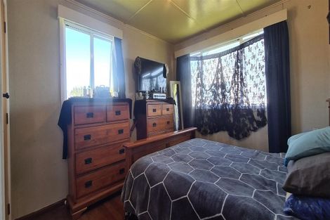 Photo of property in 23 Bibby Street, Waipawa, 4210