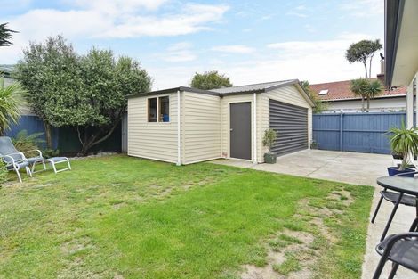 Photo of property in 200 Keyes Road, New Brighton, Christchurch, 8083