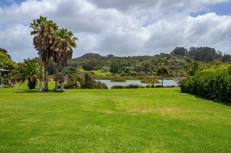 Photo of property in 93a Point Wells Road, Point Wells, 0986