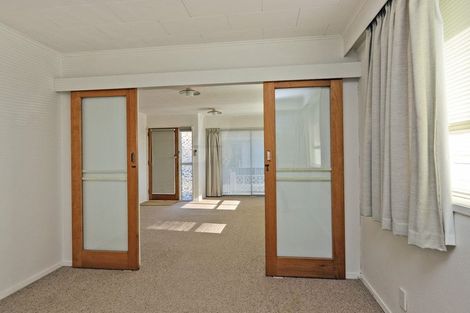 Photo of property in 2/112 Mcleod Street, Camberley, Hastings, 4120