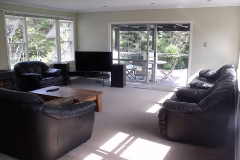 Photo of property in 97 Takahe Road, Titirangi, Auckland, 0604