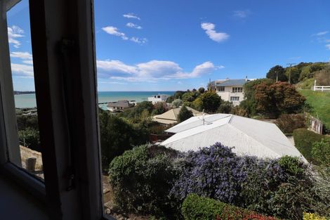 Photo of property in 65 Tyne Street, South Hill, Oamaru, 9400