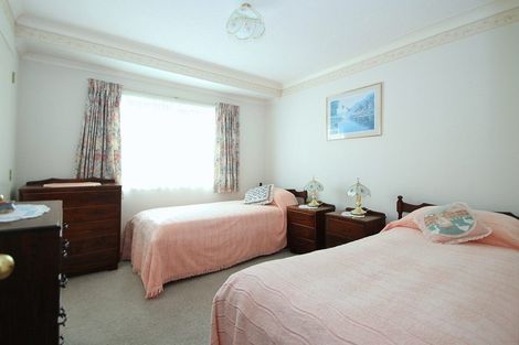 Photo of property in 6 Guernsey Place, Grandview Heights, Hamilton, 3200