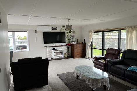 Photo of property in 45 Baylands Drive, Newlands, Wellington, 6037