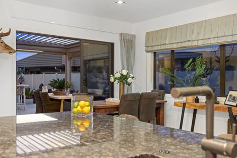 Photo of property in 43 Oceania Sands Way, Papamoa Beach, Papamoa, 3118