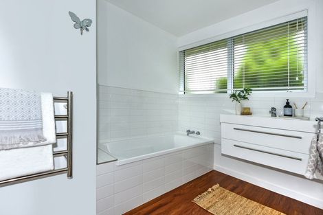 Photo of property in 15 Birkenhead Street, Avonhead, Christchurch, 8042