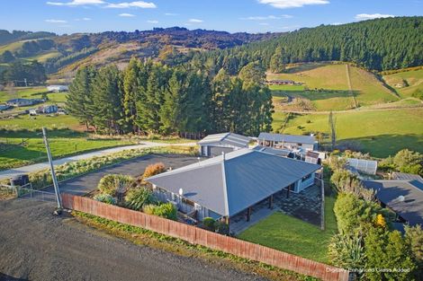 Photo of property in 13 Kingsgate Lane, Waihola, Milton, 9073