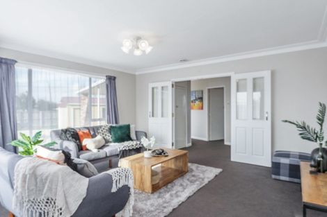 Photo of property in 8 Cotton Street, St Andrews, Hamilton, 3200