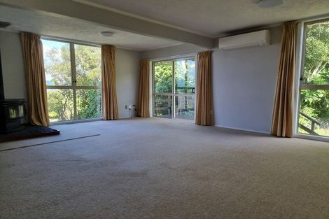 Photo of property in 27 Viewmont Drive, Harbour View, Lower Hutt, 5010