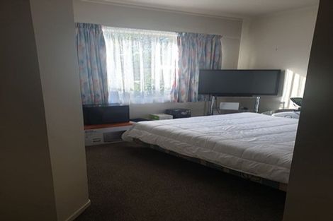 Photo of property in 121 Renown Road, Raumati South, Paraparaumu, 5032