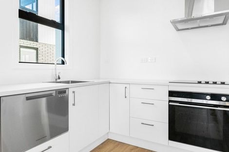 Photo of property in 2/2 Riversdale Road, Avondale, Auckland, 1026