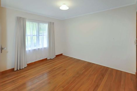 Photo of property in 16 Redwood Avenue, Tawa, Wellington, 5028