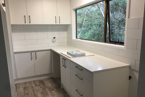 Photo of property in 2/17 Paris Place, Birkenhead, Auckland, 0626