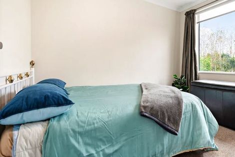 Photo of property in 11 Logan Place, Waiuku, 2123