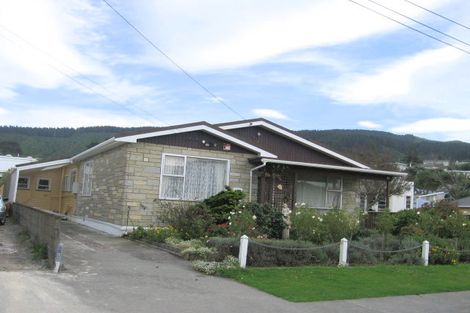 Photo of property in 55 Oxford Street, Tawa, Wellington, 5028