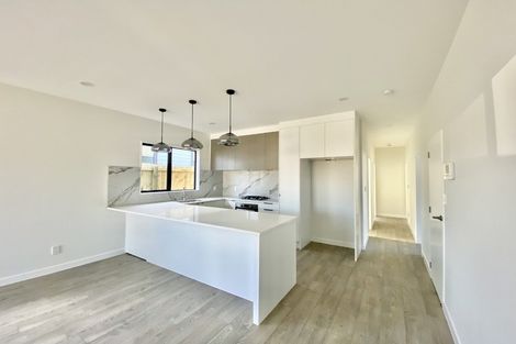 Photo of property in 113 Tiriwa Drive, Massey, Auckland, 0614