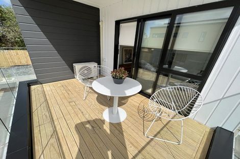 Photo of property in 3/241 Don Buck Road, Massey, Auckland, 0614