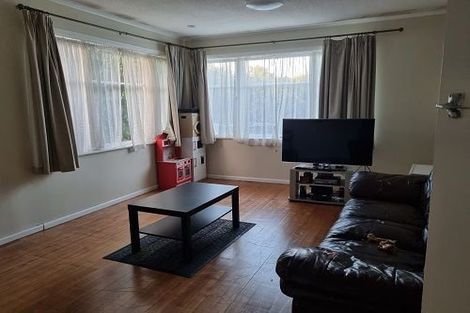 Photo of property in 57 Archibald Road, Kelston, Auckland, 0602