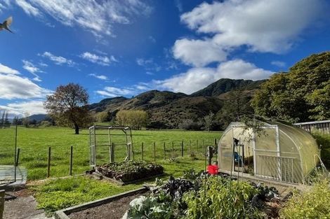 Photo of property in 213 Matakitaki Road, Six Mile, Murchison, 7077