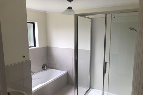 Photo of property in 2/48 Bellfield Road, Opaheke, Papakura, 2113