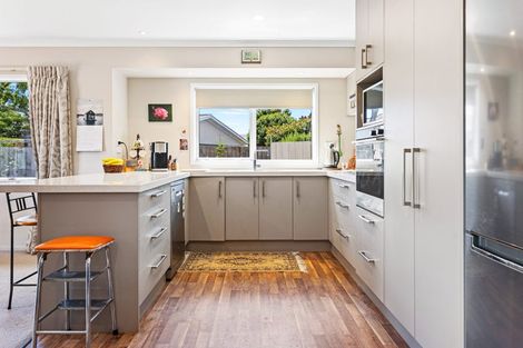 Photo of property in 21 Bideford Place, Dallington, Christchurch, 8061