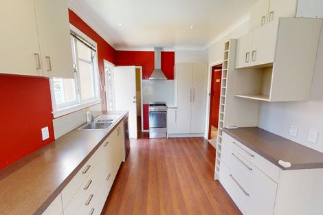 Photo of property in 11 Franklin Avenue, Hokowhitu, Palmerston North, 4410