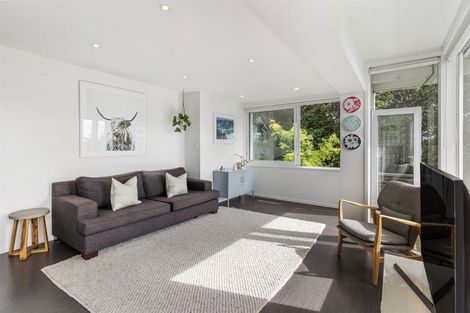 Photo of property in 3/73 Princes Street, Northcote Point, Auckland, 0627